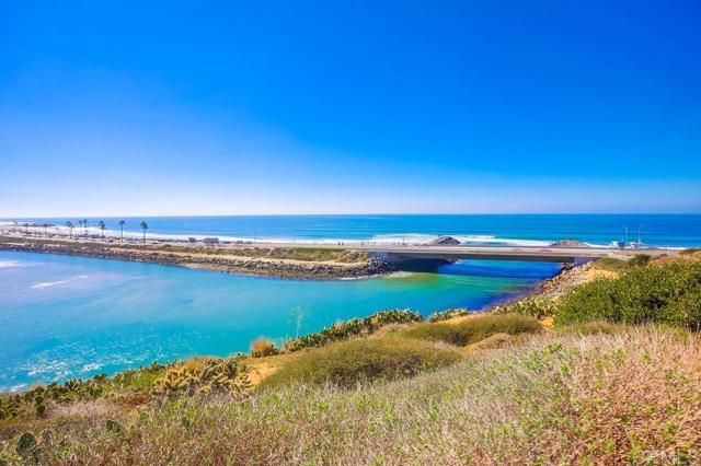 261 Chinquapin Avenue, Carlsbad, CA 92008