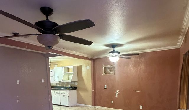 1210 W GERALD AVE, San Antonio, TX 78211