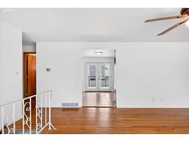 1776 Ne GRANT St, Hillsboro, OR 97124