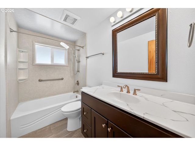 1776 Ne GRANT St, Hillsboro, OR 97124