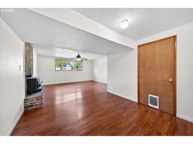 1776 Ne GRANT St, Hillsboro, OR 97124