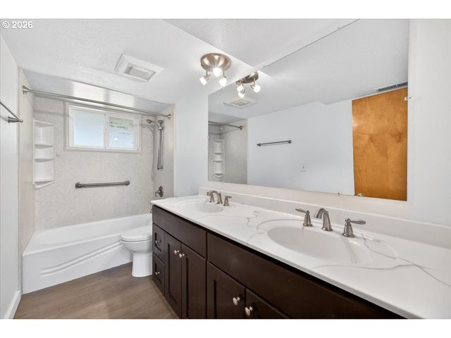 1776 Ne GRANT St, Hillsboro, OR 97124