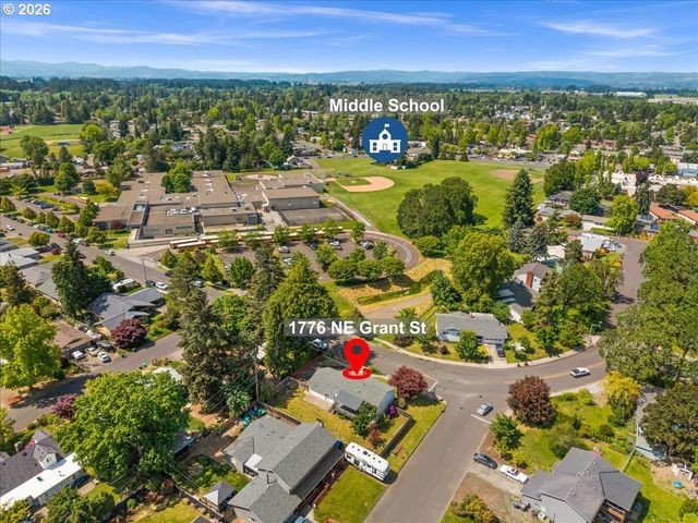 1776 Ne GRANT St, Hillsboro, OR 97124