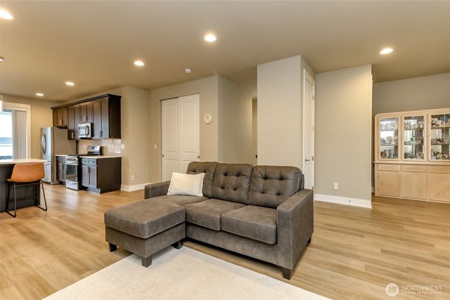 19026 132nd Street E, Bonney Lake, WA 98391