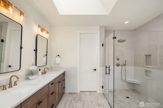 1531 158th Court SE, Bellevue, WA 98008
