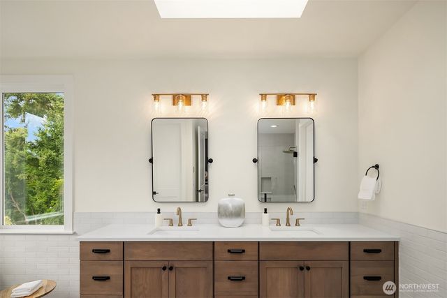 1531 158th Court SE, Bellevue, WA 98008