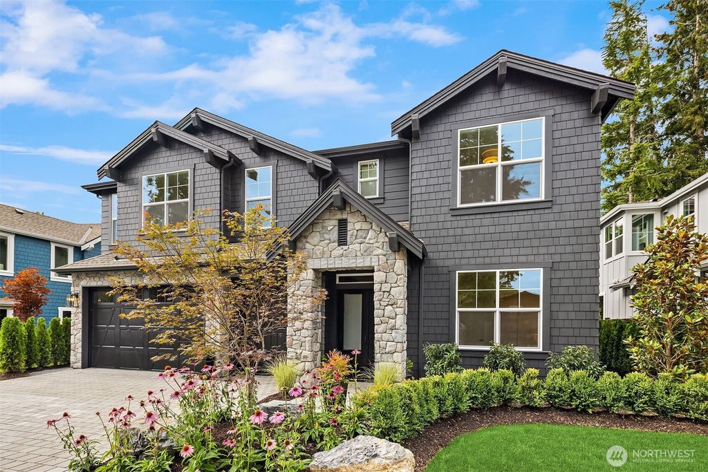 1531 158th Court SE, Bellevue, WA 98008
