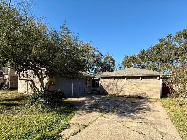 15806 Crystal Grove Drive, Houston, TX 77082