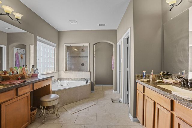 611 Coldstone Court, Rosenberg, TX 77469