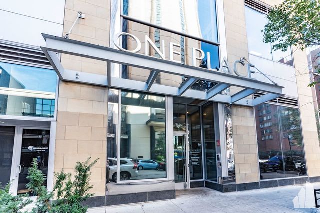 1 E 8TH Street 511, Chicago, IL 60605