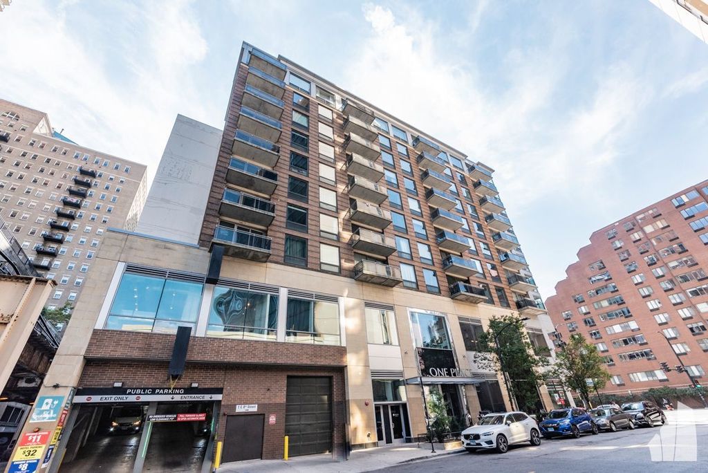 1 E 8TH Street 511, Chicago, IL 60605