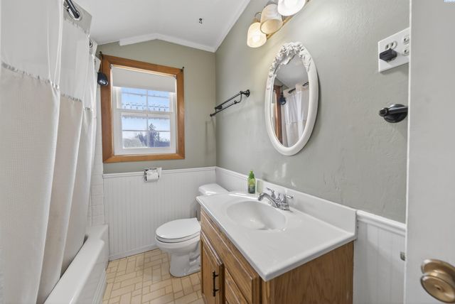 1011 Comstock St, Richland, WA 99352