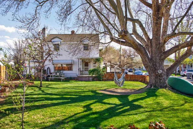 1011 Comstock St, Richland, WA 99352