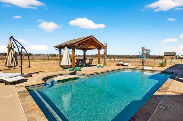 12099 Briargrove Lane, Talty, TX 75126