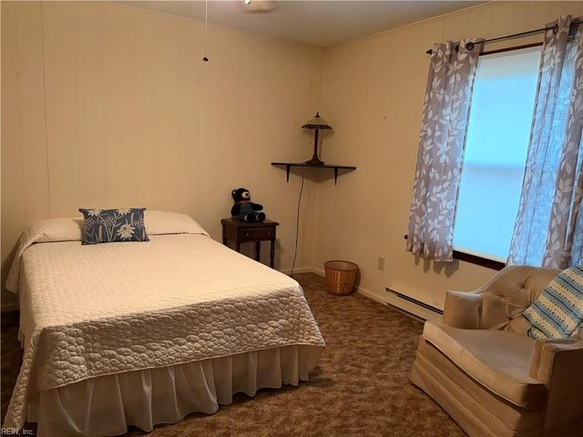 108 Dawson DR, Seaford, VA 23696