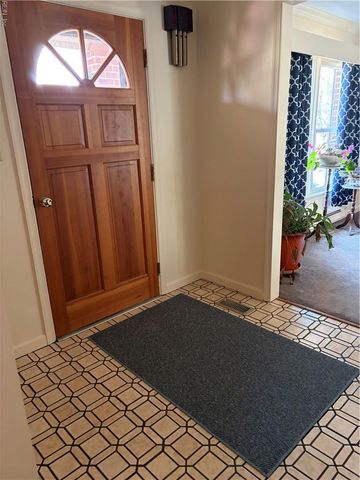 108 Dawson DR, Seaford, VA 23696