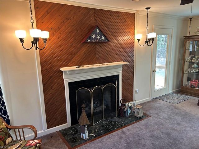 108 Dawson DR, Seaford, VA 23696
