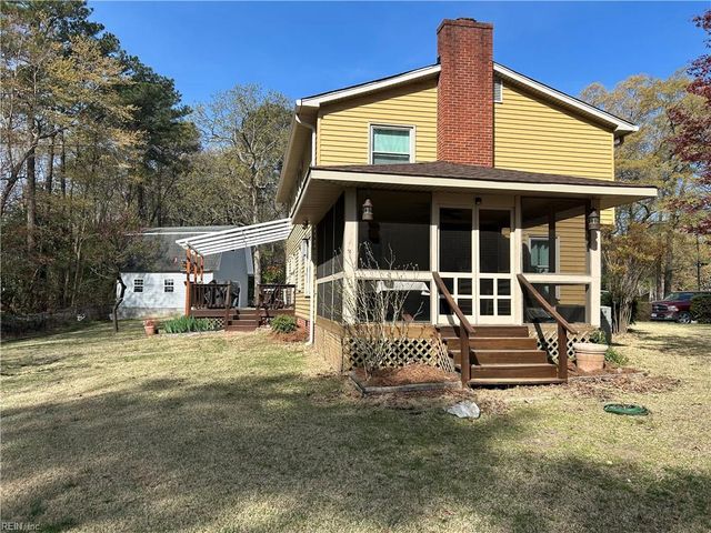 108 Dawson DR, Seaford, VA 23696