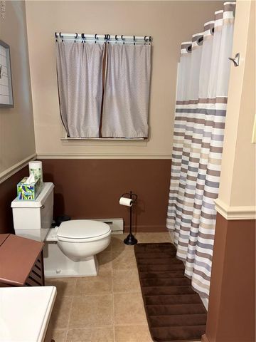 108 Dawson DR, Seaford, VA 23696