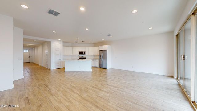 9332 W ENCINAS Lane, Tolleson, AZ 85353