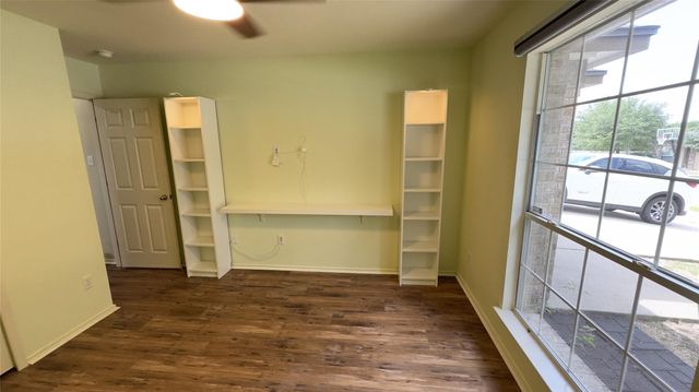 700 Sweet Leaf LN, Pflugerville, TX 78660