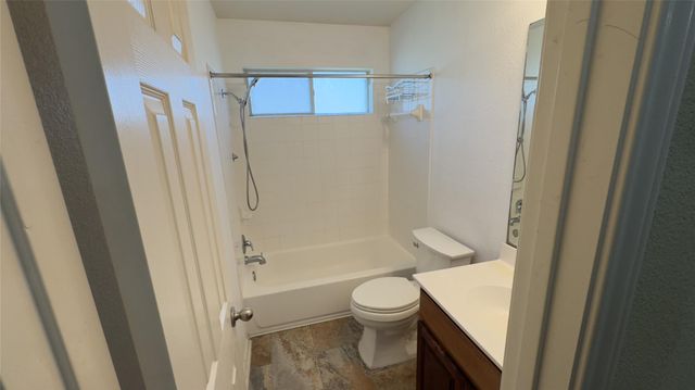 700 Sweet Leaf LN, Pflugerville, TX 78660
