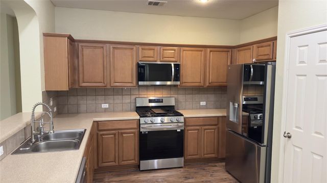 700 Sweet Leaf LN, Pflugerville, TX 78660