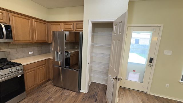 700 Sweet Leaf LN, Pflugerville, TX 78660