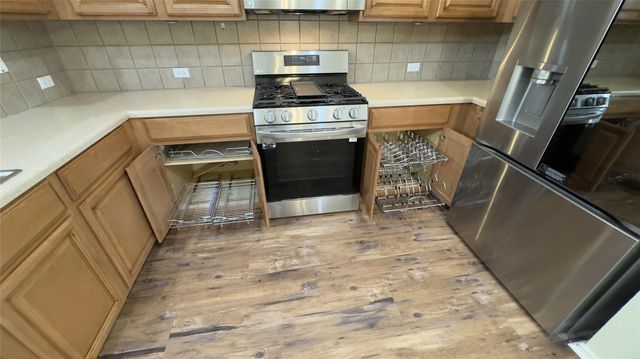 700 Sweet Leaf LN, Pflugerville, TX 78660