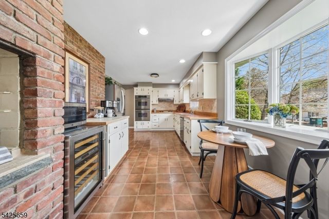 23 Crestview Ave, Madison Boro, NJ 07940