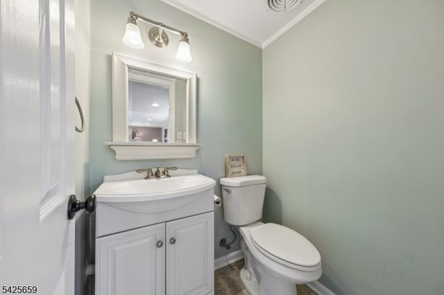 23 Crestview Ave, Madison Boro, NJ 07940