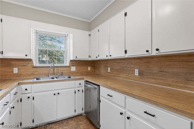 19 Westward Street, Van Buren, AR 72956