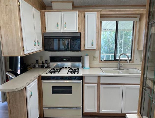 74711 Dillon Rd Spc 959, Desert Hot Springs, CA 92241