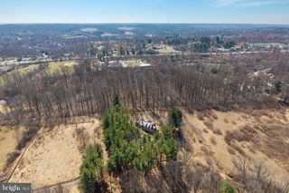 1004 GARRETT MILL RD, Newtown Square, PA 19073