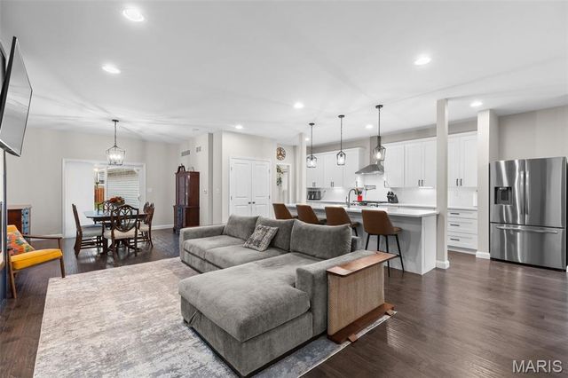 2634 Lyle Avenue, Maplewood, MO 63143