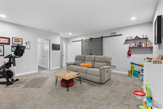 2634 Lyle Avenue, Maplewood, MO 63143