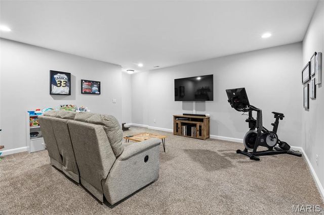 2634 Lyle Avenue, Maplewood, MO 63143