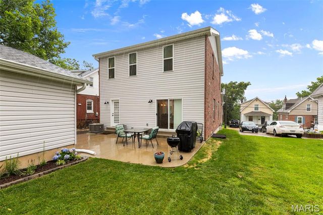2634 Lyle Avenue, Maplewood, MO 63143