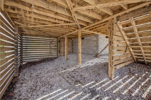 246 Hemlock Cove, Tracy City, TN 37387