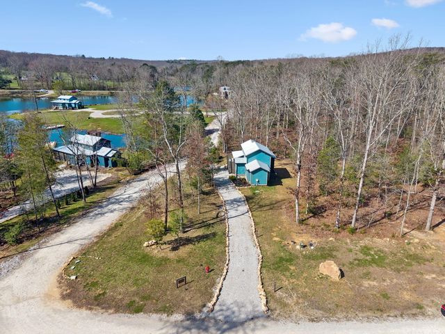 246 Hemlock Cove, Tracy City, TN 37387