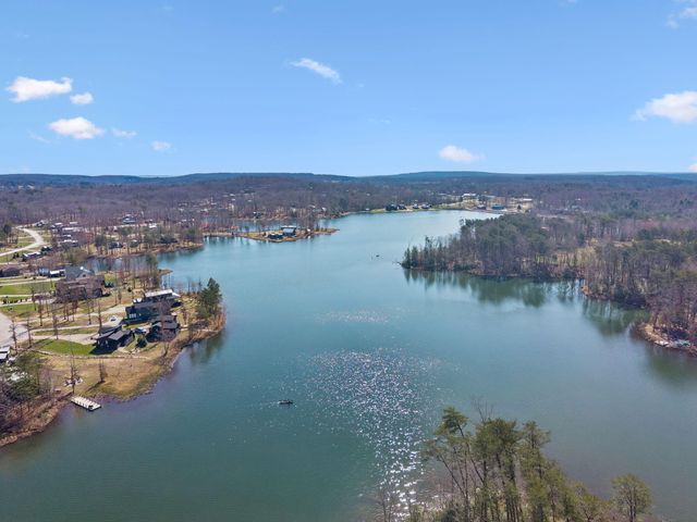 246 Hemlock Cove, Tracy City, TN 37387