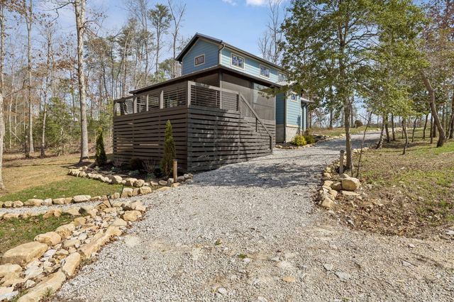 246 Hemlock Cove, Tracy City, TN 37387