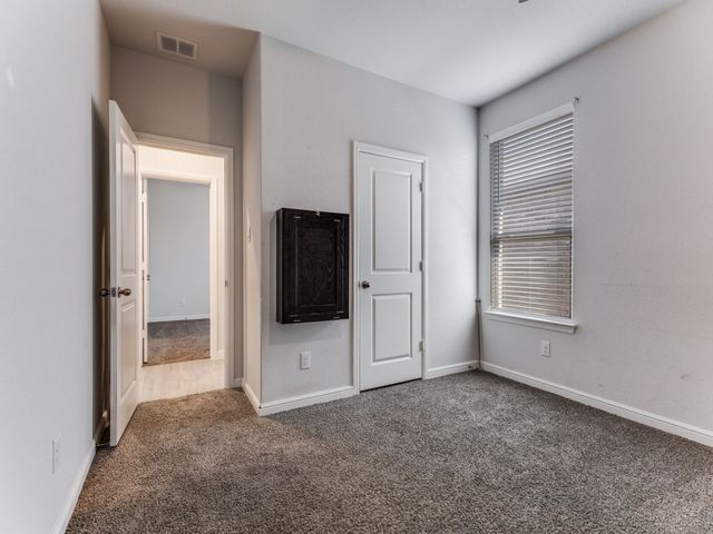 9609 Alderleaf Trail, Fort Worth, TX 76036