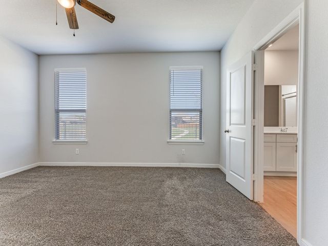 9609 Alderleaf Trail, Fort Worth, TX 76036