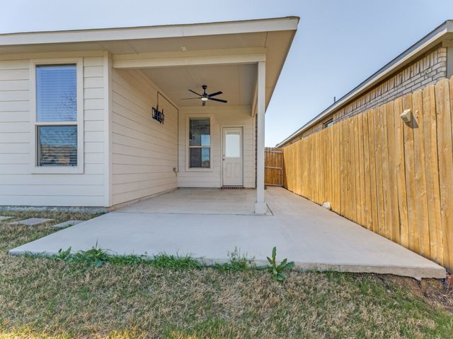 9609 Alderleaf Trail, Fort Worth, TX 76036
