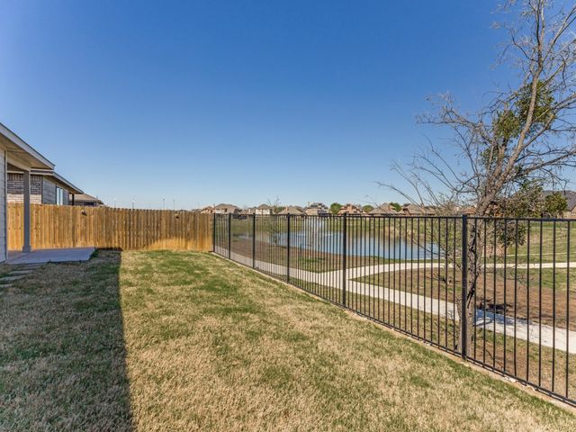 9609 Alderleaf Trail, Fort Worth, TX 76036