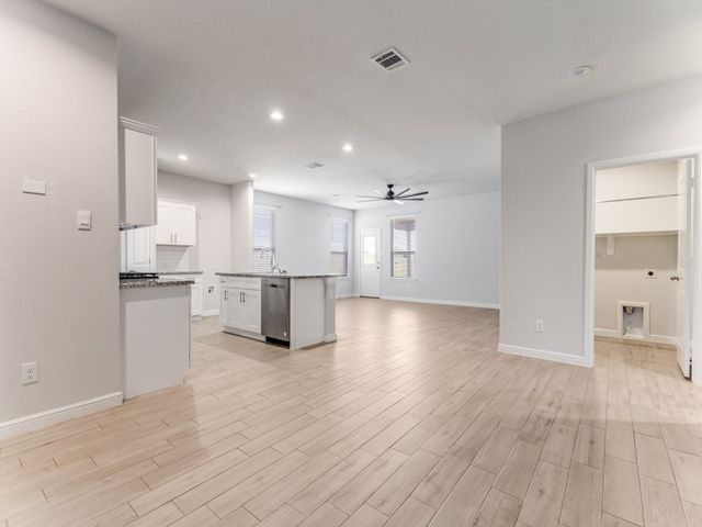 9609 Alderleaf Trail, Fort Worth, TX 76036