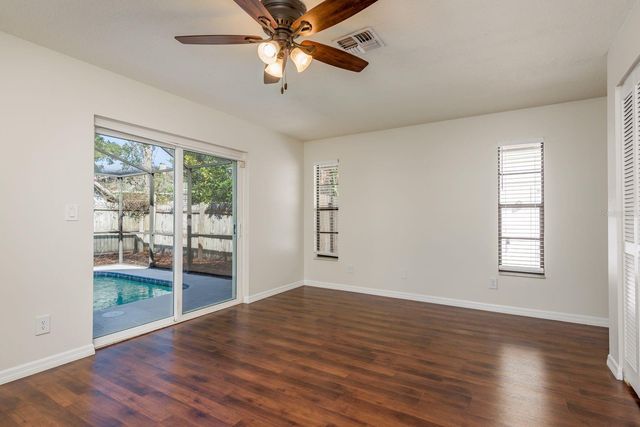 550 ONTARIO AVENUE, Crystal Beach, FL 34681