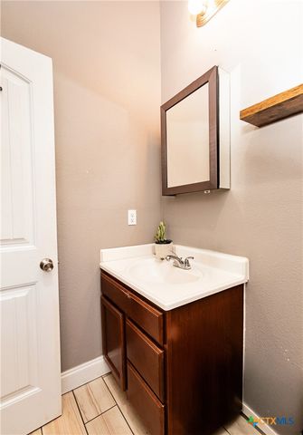 703 E Avenue North, Temple, TX 76504