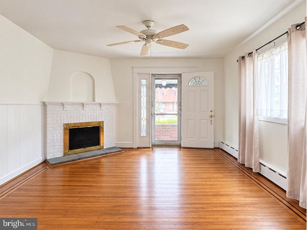 731 HATHAWAY LN, Ardmore, PA 19003 — photo 2